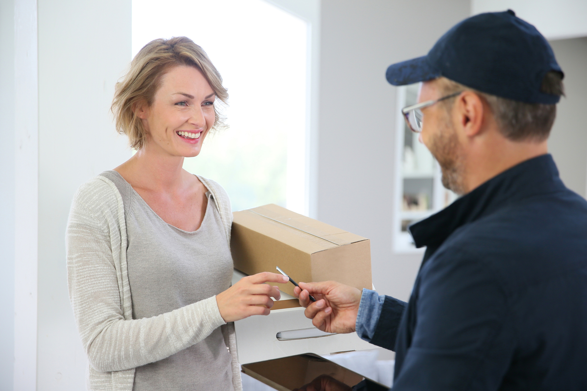 ePacket vs Special Line: qual è il servizio migliore per il dropshipping?